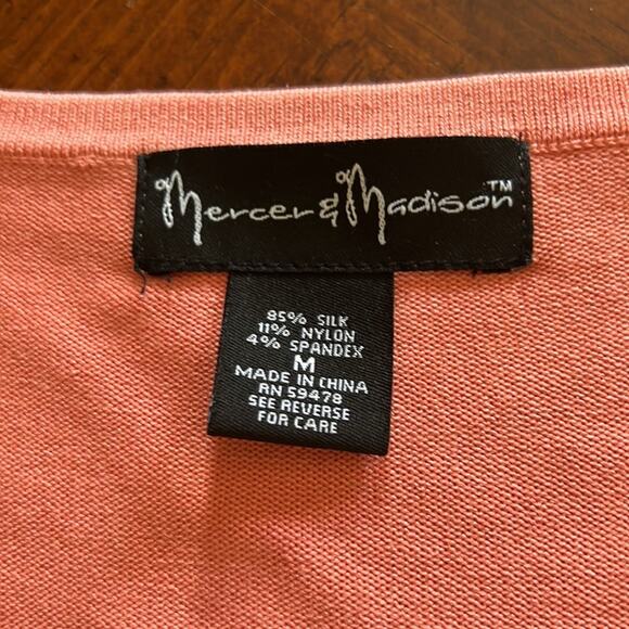 Mercer & Madison Peachy Pink Floral Print Cardigan Sweater Woman Size Medium - Picture 5 of 8